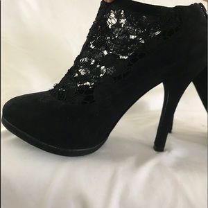 Dolce & Gabbana  Mesh+Leather Ankle Boos Size6